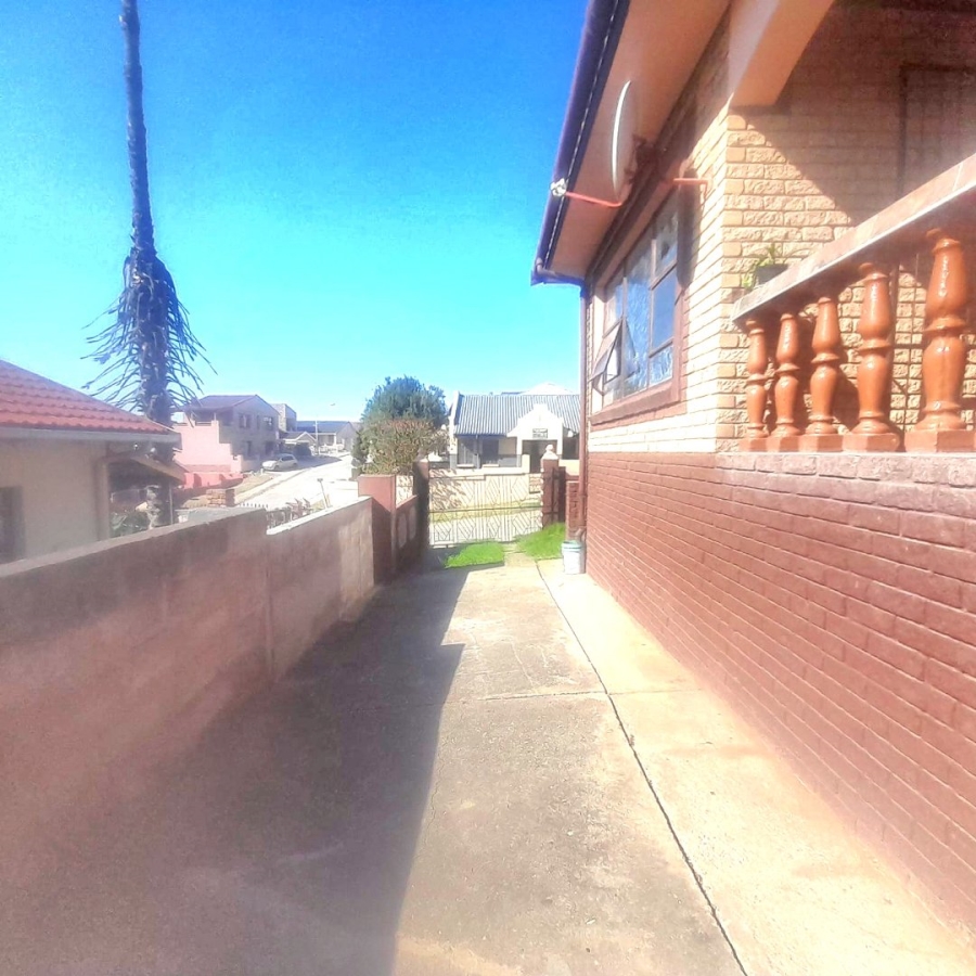 3 Bedroom Property for Sale in Mountain View Eastern Cape